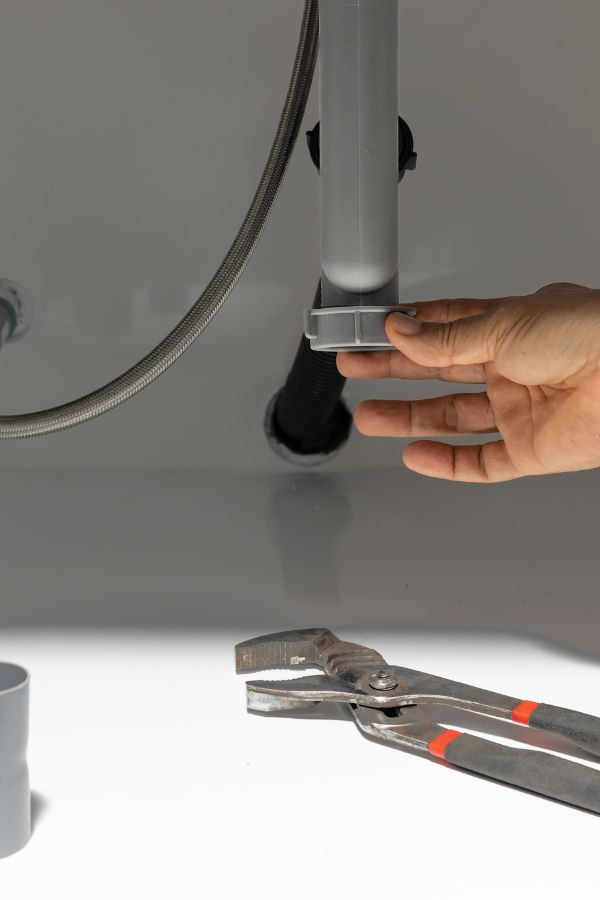 Klempnerarbeiten Bergheim - Klempner Bergheim - Klempnerarbeiten - Rohrreinigung - Abflussreinigung - Sanitärinstallation - Klempnerbetrieb